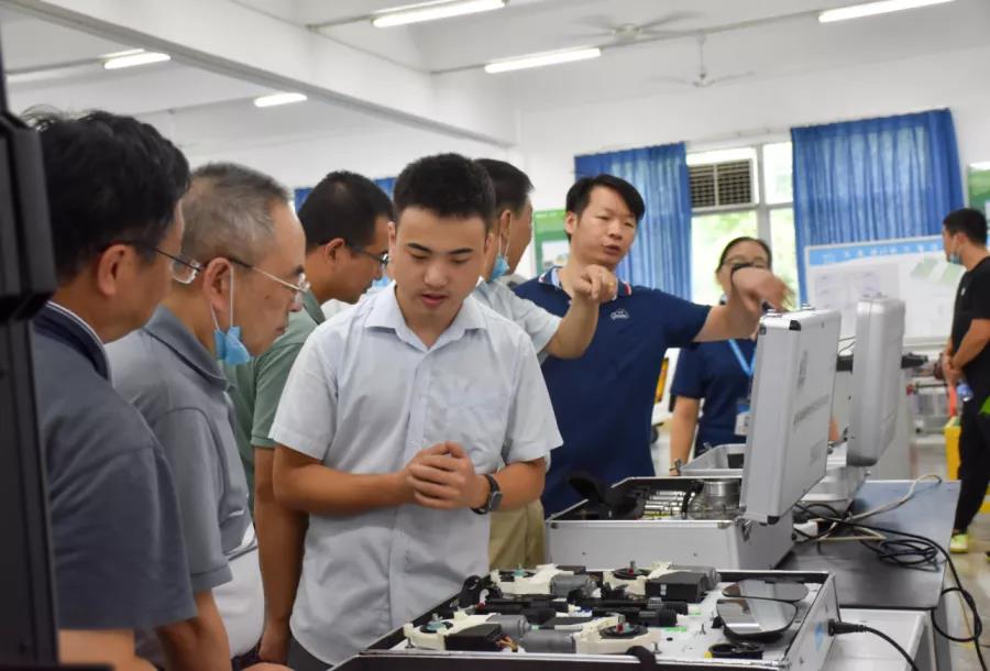 深圳風向標教育資源股份有限公司 深圳風向標教育資源股份有限公司