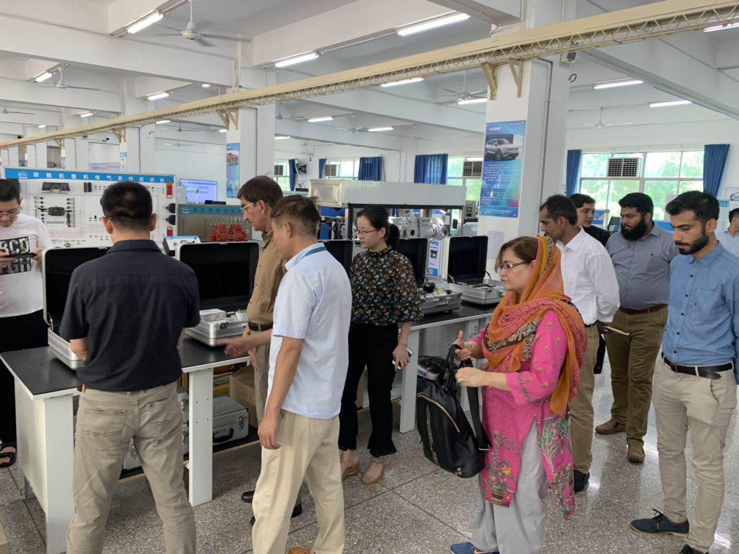 深圳風向標教育資源股份有限公司 深圳風向標教育資源股份有限公司