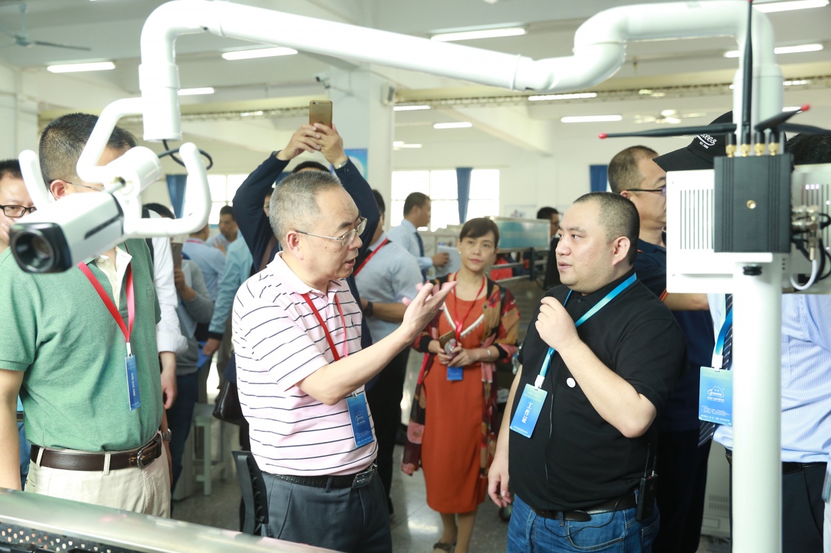 深圳風(fēng)向標(biāo)教育資源股份有限公司 深圳風(fēng)向標(biāo)教育資源股份有限公司