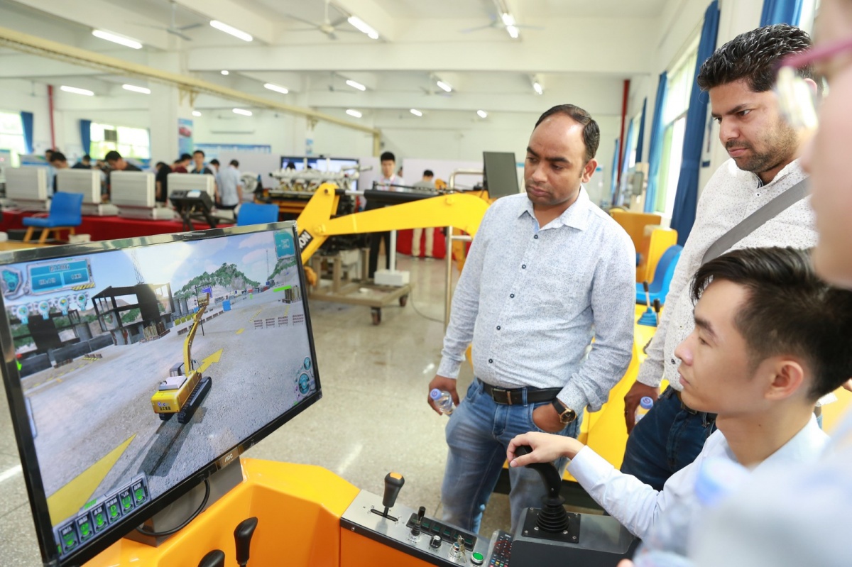 深圳風(fēng)向標(biāo)教育資源股份有限公司 深圳風(fēng)向標(biāo)教育資源股份有限公司