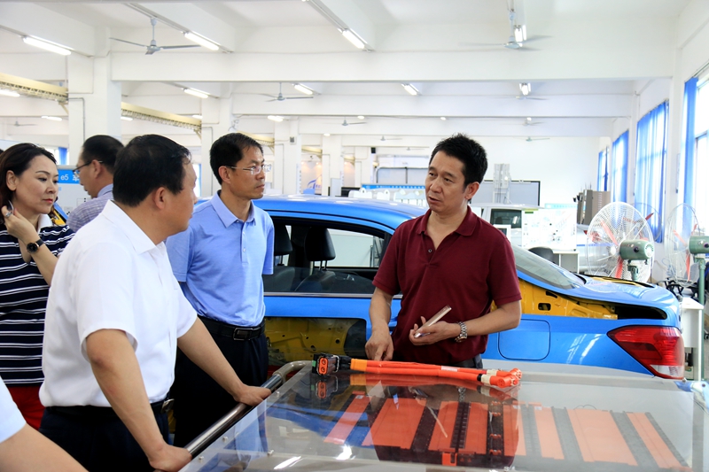 深圳風(fēng)向標(biāo)教育資源股份有限公司 深圳風(fēng)向標(biāo)教育資源股份有限公司