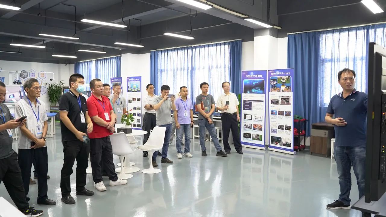 深圳風(fēng)向標(biāo)教育資源股份有限公司 深圳風(fēng)向標(biāo)教育資源股份有限公司