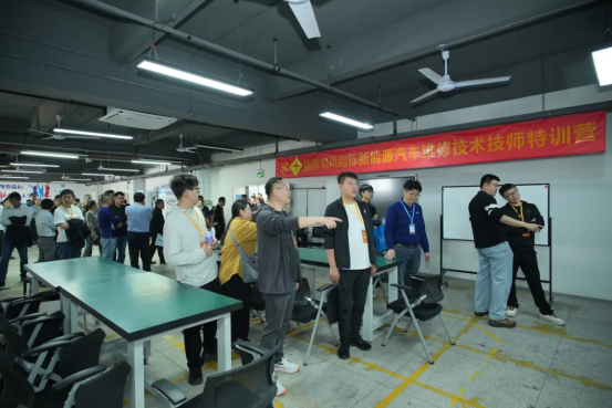 深圳風(fēng)向標(biāo)教育資源股份有限公司 深圳風(fēng)向標(biāo)教育資源股份有限公司