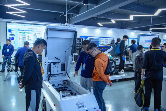 深圳風(fēng)向標(biāo)教育資源股份有限公司 深圳風(fēng)向標(biāo)教育資源股份有限公司